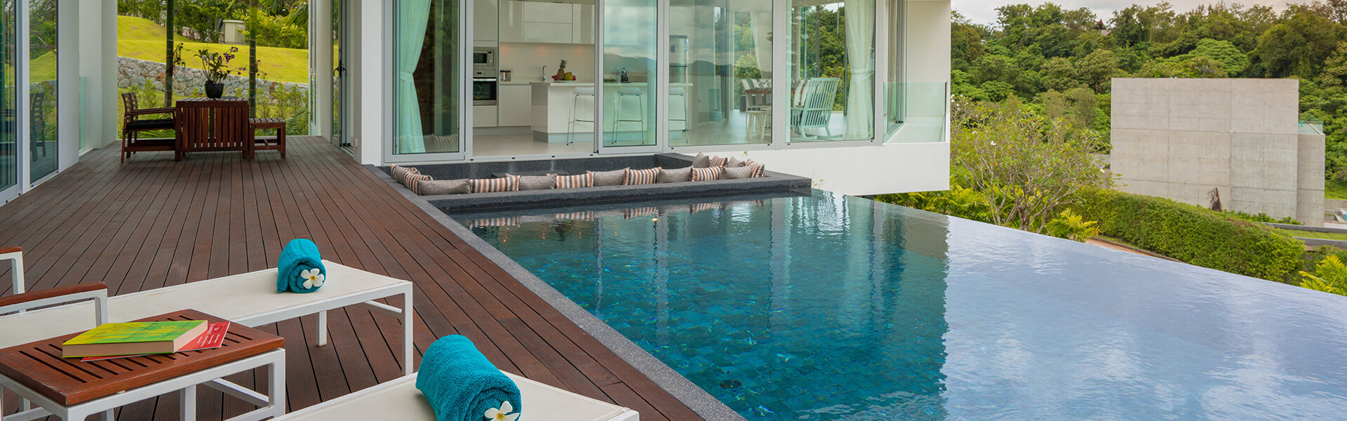 Villa Abiente - Pool deck